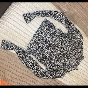 Brandy Melville Cheetah Turtle Neck Cropped Shirt